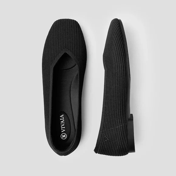 New Vivaia Square Toe V Cut Flats Black